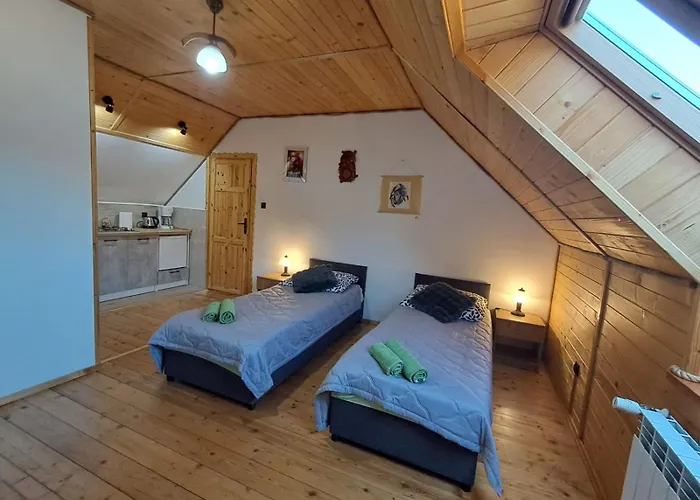 Pokoje Nad Hylatym
